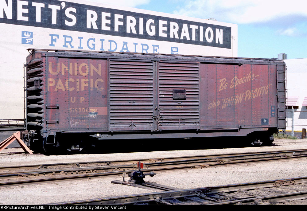 Union Pacific 40' DD appliance box UP #519706